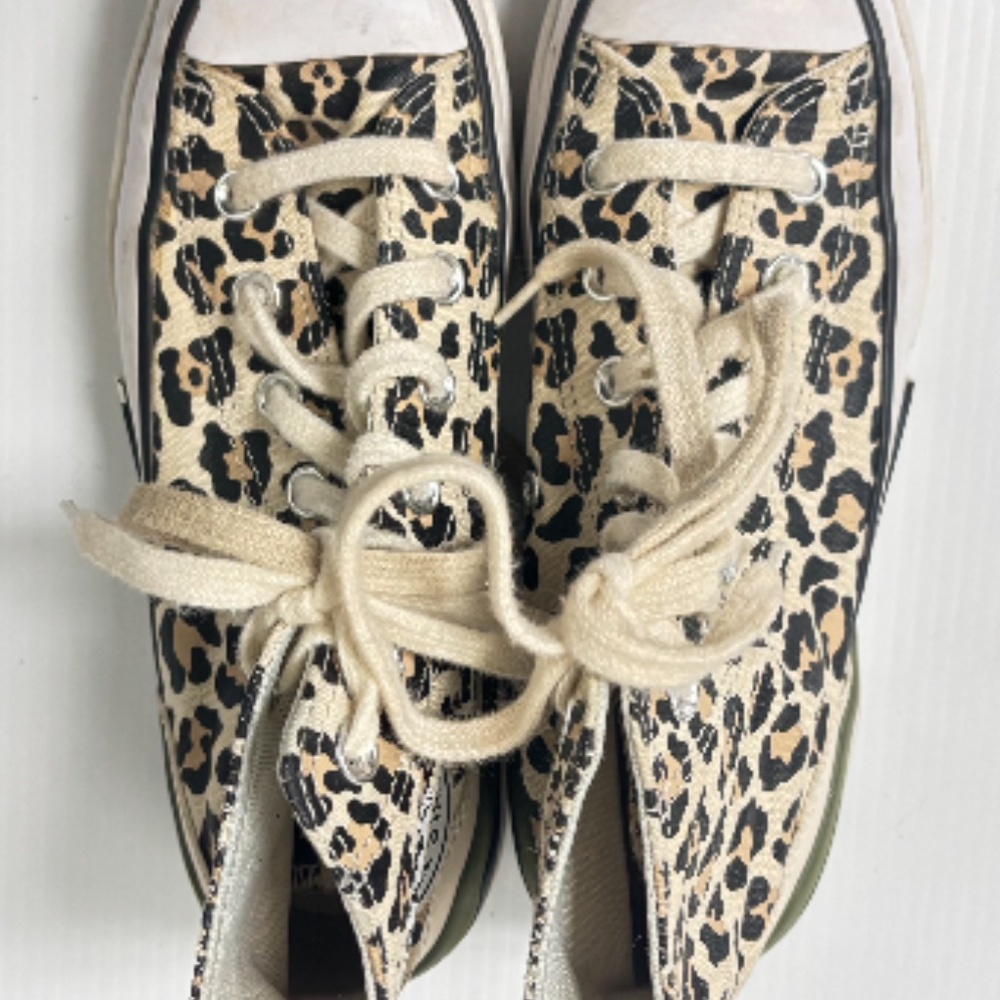 CONVERSE CHUCK TAYLOR HI-TOP - LEOPARD PRINT -LADIES - Picture 5 of 9